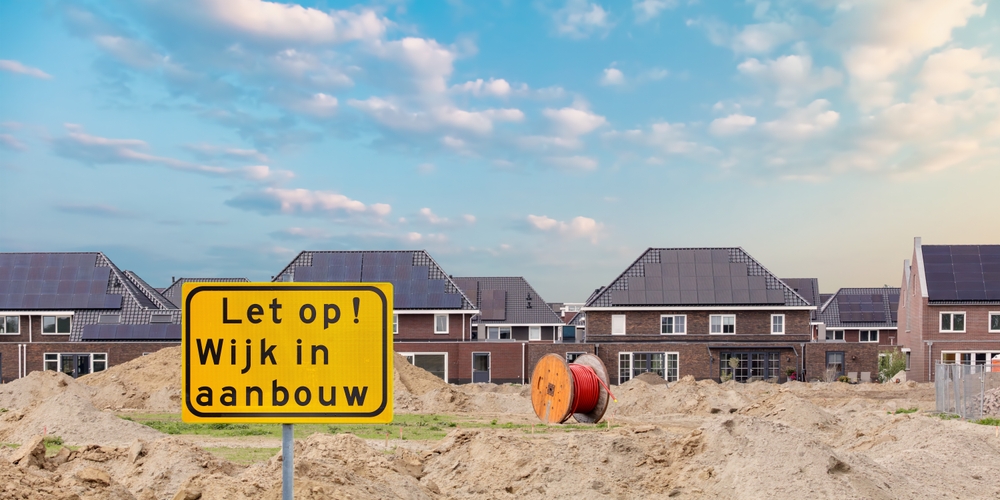 Renovlies voor nieuwbouw in Roosendaal. Krijg 10% korting op het behangen en sauzen van wanden.